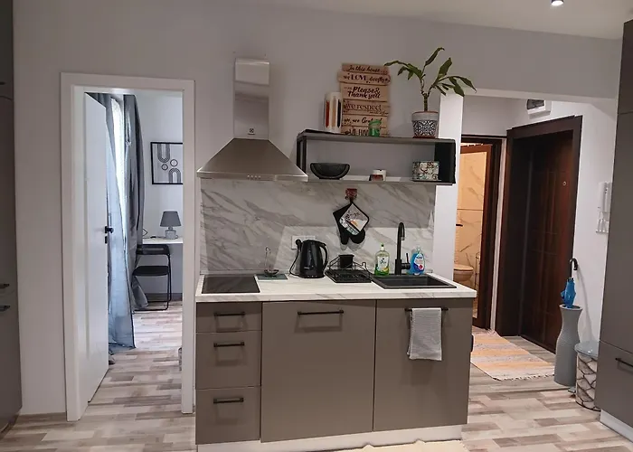 Bijoux In The Heart Of *