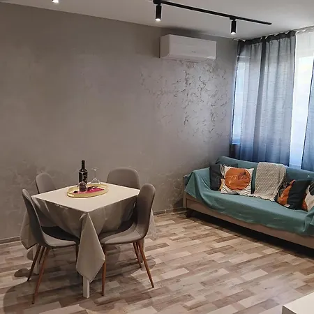 Bijoux In The Heart Of Sofia